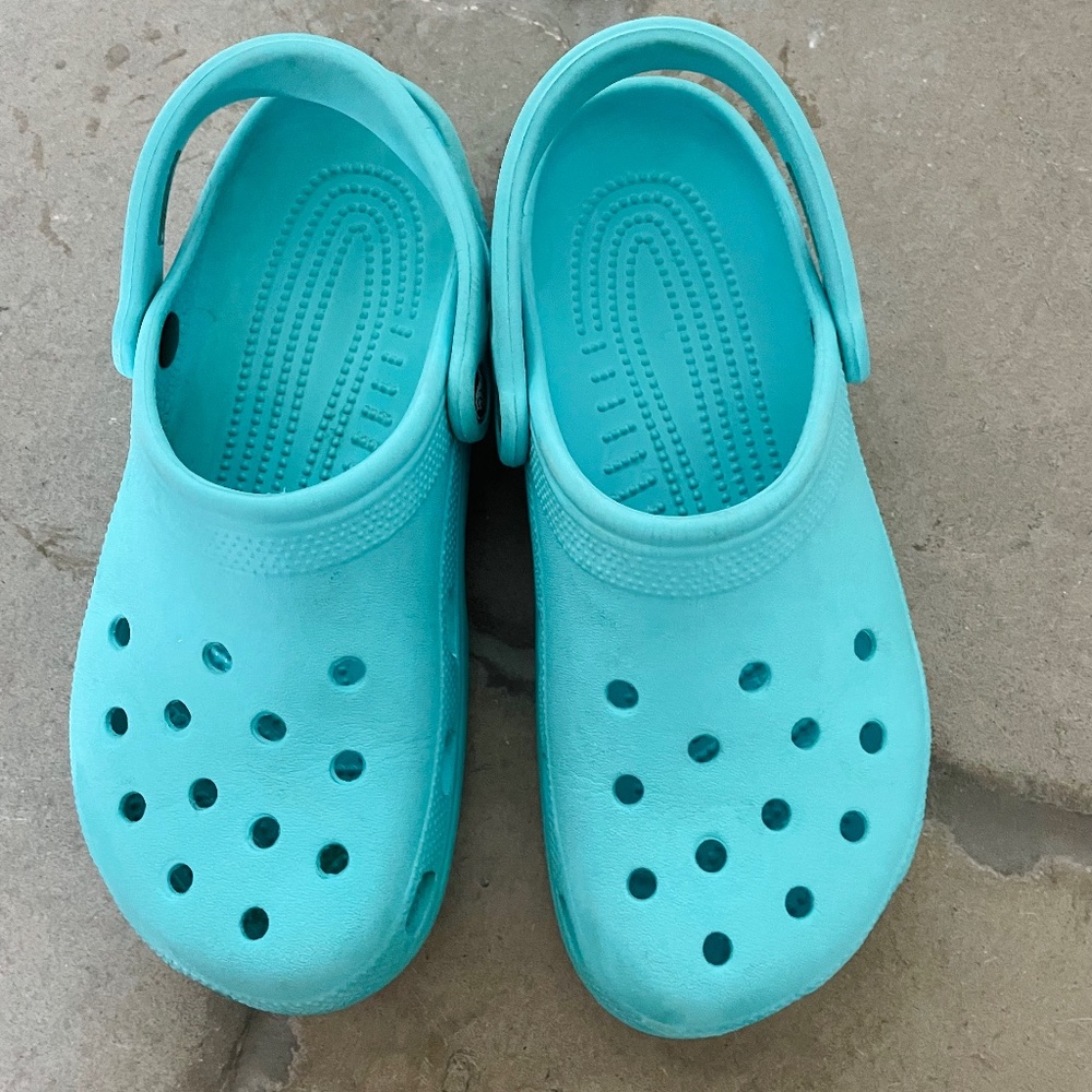 Arctic blue crocs classic clog